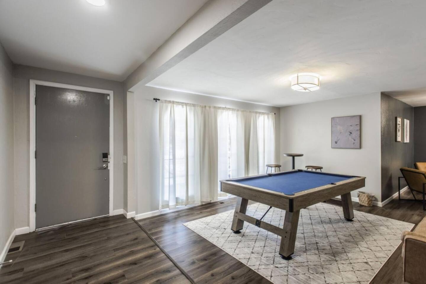Вілла New Hummingbird Haven - Nw Okc, Billiards, Firepit Оклахома-Сіті Екстер'єр фото