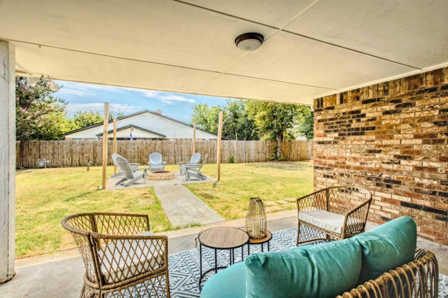Вілла New Hummingbird Haven - Nw Okc, Billiards, Firepit Оклахома-Сіті Екстер'єр фото