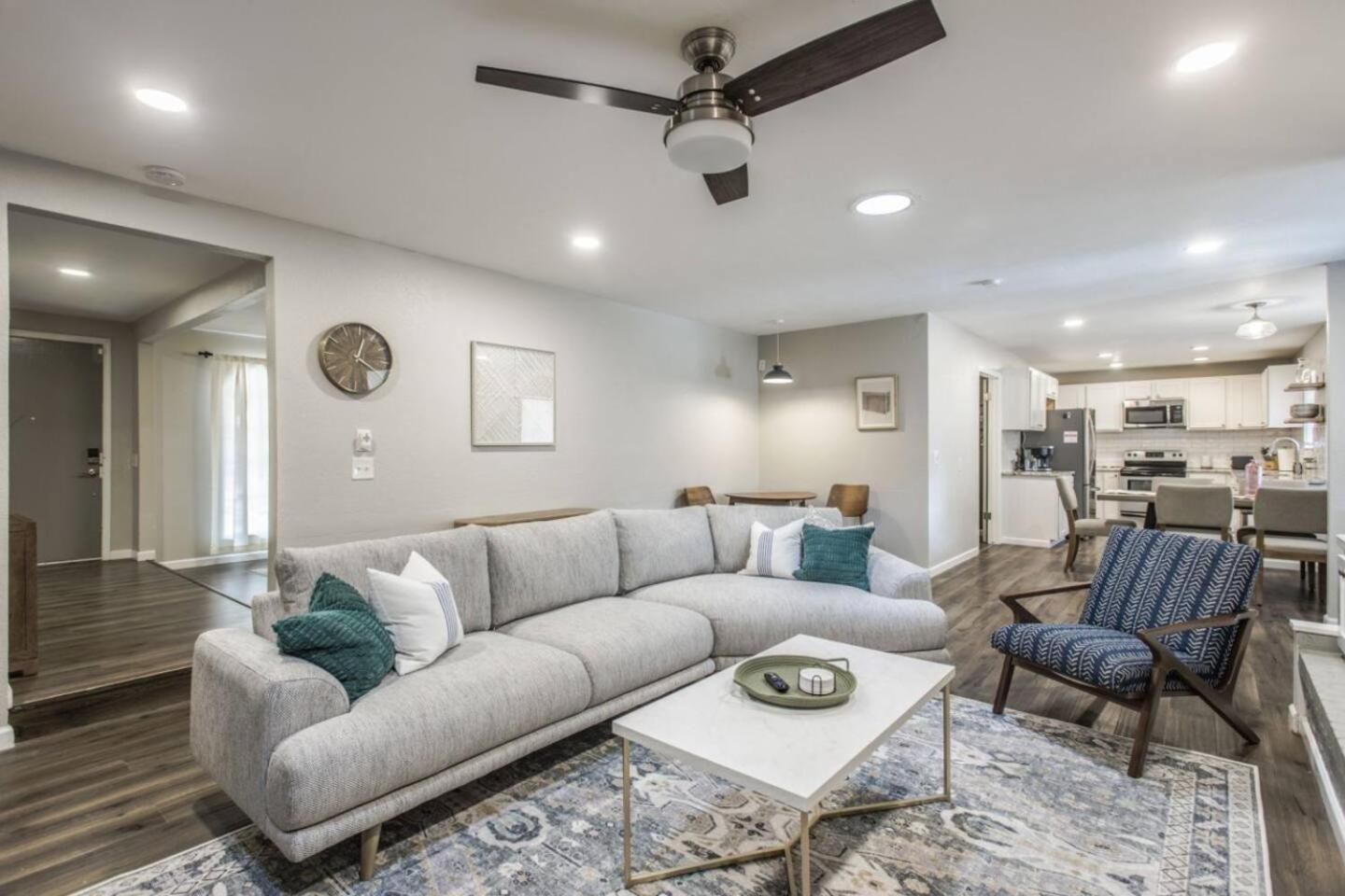 Вілла New Hummingbird Haven - Nw Okc, Billiards, Firepit Оклахома-Сіті Екстер'єр фото