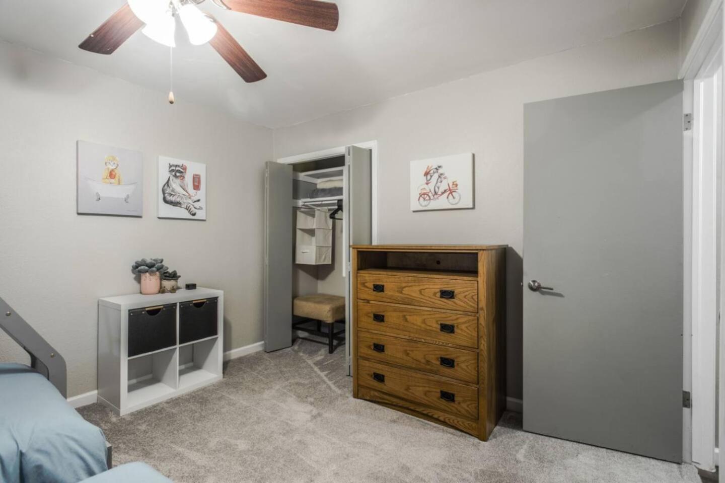 Вілла New Hummingbird Haven - Nw Okc, Billiards, Firepit Оклахома-Сіті Екстер'єр фото